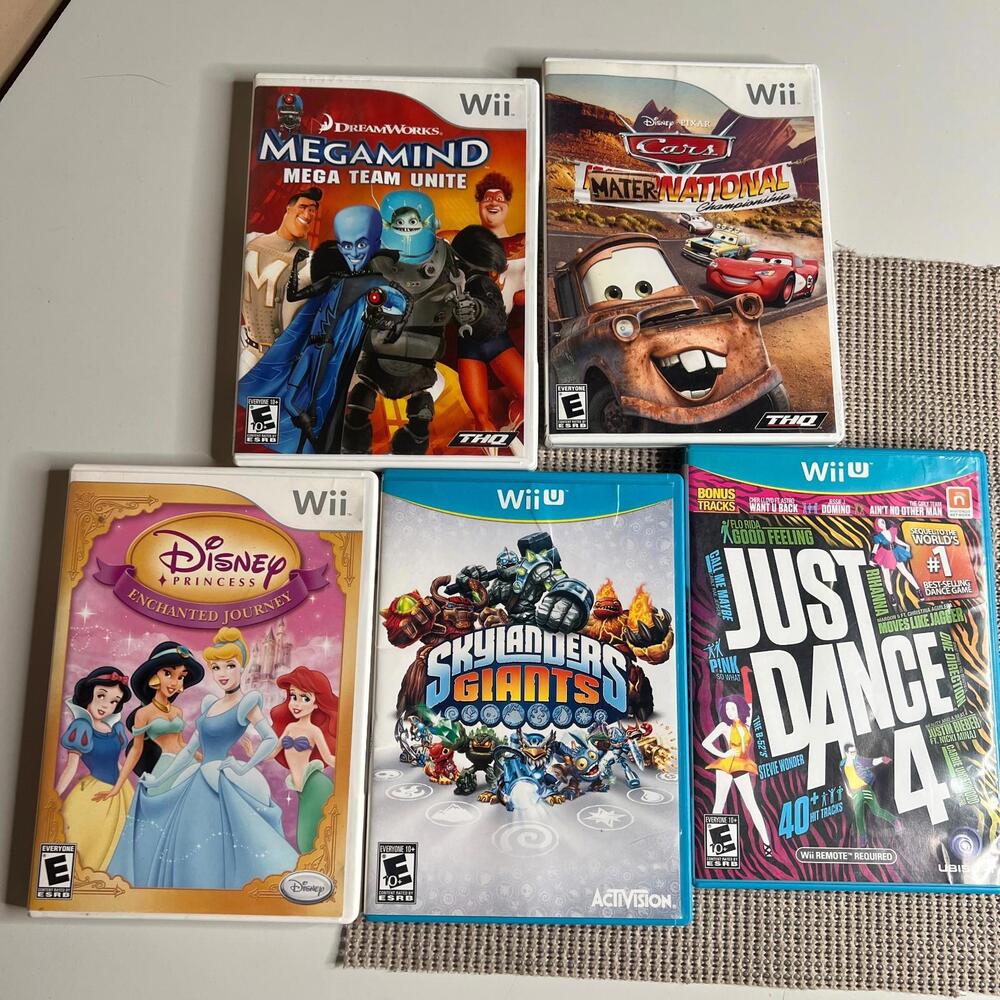 Nintendo Wii Wii U Game Lot of 5 Disney Cars‎ Megamind Skylanders Just Dance 4